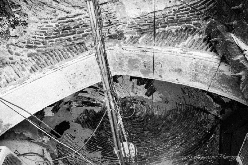 Detailed brickwork in the roof of the entrance to wholesale spice markets.
